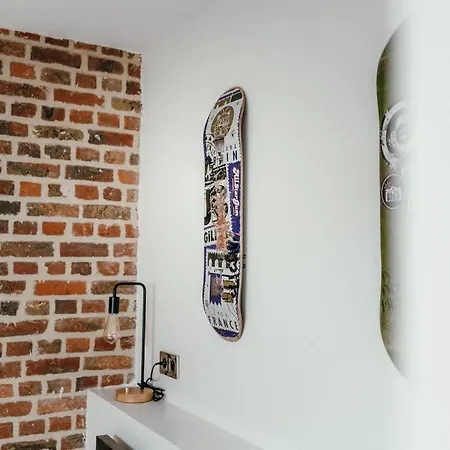 Duplex 4pers - 100m Du Metro - Smarttv - Fibre Apartmán *