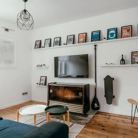 Duplex 4pers - 100m Du Metro - Smarttv - Fibre شقة *